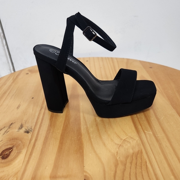 Black Nubuck Platform Chunky Heels with ankle Strap - Picture 5 of 9